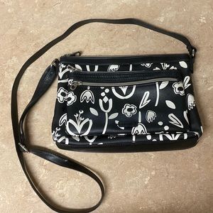 Black and White Flower Print Relic Crossbody